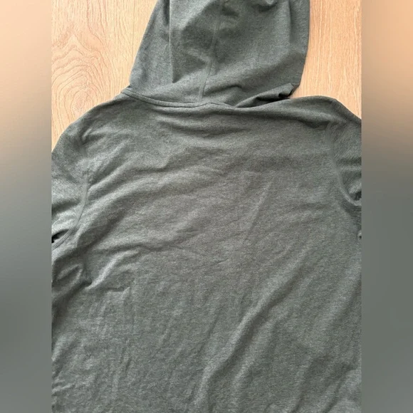 Vuori Halo Essential Hoodie Medium Excellent Condition - Picture 5 of 6